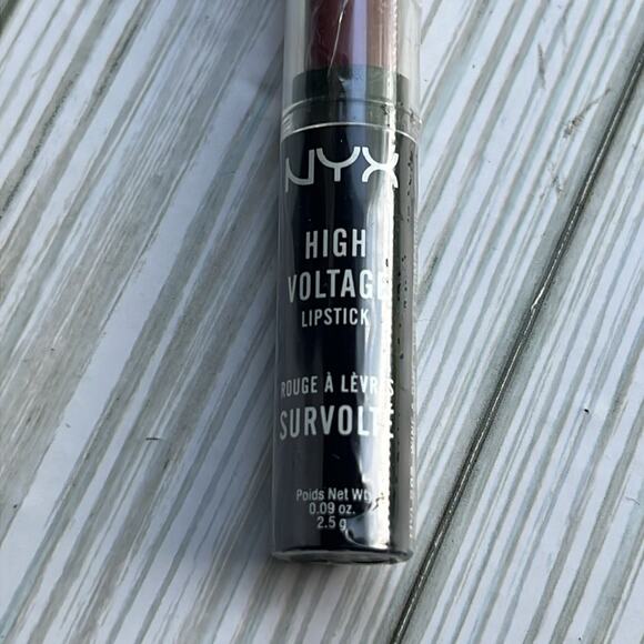 NYX  Makeup Beauty High Voltage Wine and Dine Lipstick - Picture 2 of 6